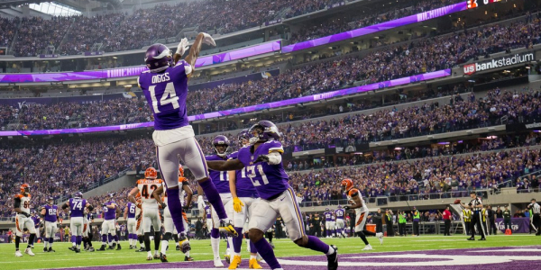Minnesota Vikings launch VR app in NFL first