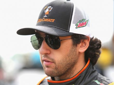 Chase Elliott renews Mountain Dew deal
