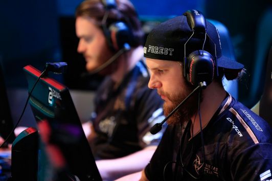 McLaren announces new esports competition