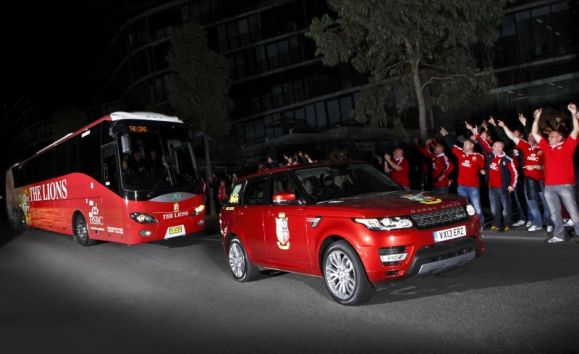 Land Rover renews Lions partnership