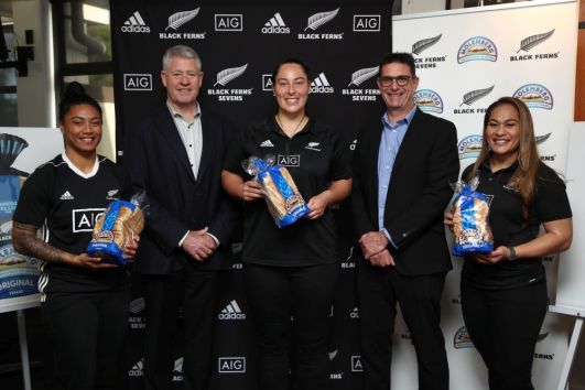 New Zealand Rugby women’s teams sign landmark Molenberg deal