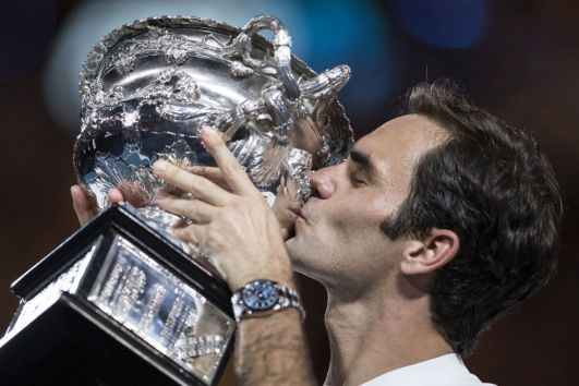 Australian Open signs Channel Nine broadcast deal a year early