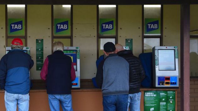 Australian government to review online in-play betting ban