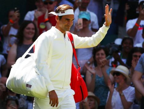Roger Federer confirms shock Uniqlo switch