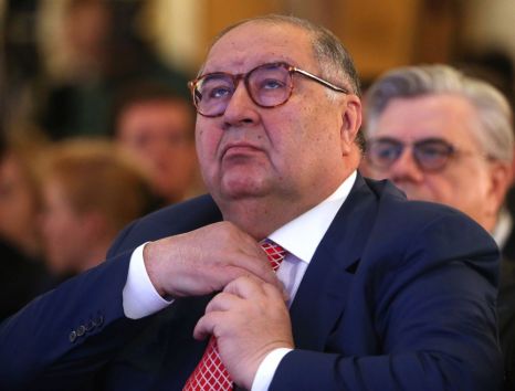 Usmanov plans Arsenal stake sale as he admits ownership defeat