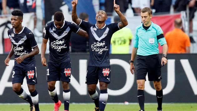 Girondins de Bordeaux net Intersport backing