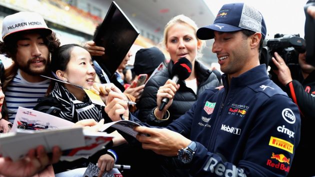 Formula One seals double deal to boost race experience
