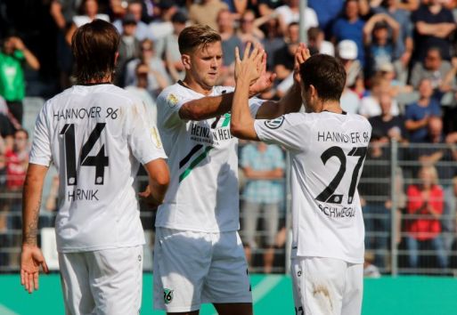 Sunexpress lands three Bundesliga deals