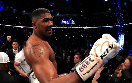 Anthony Joshua signs two-fight Wembley Stadium deal