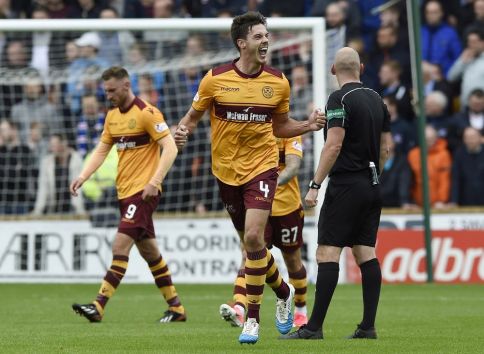 Motherwell secure Usave backing