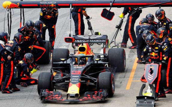 Red Bull drop Renault for Honda from 2019