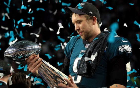CBS to stream Super Bowl for free on mobile devices